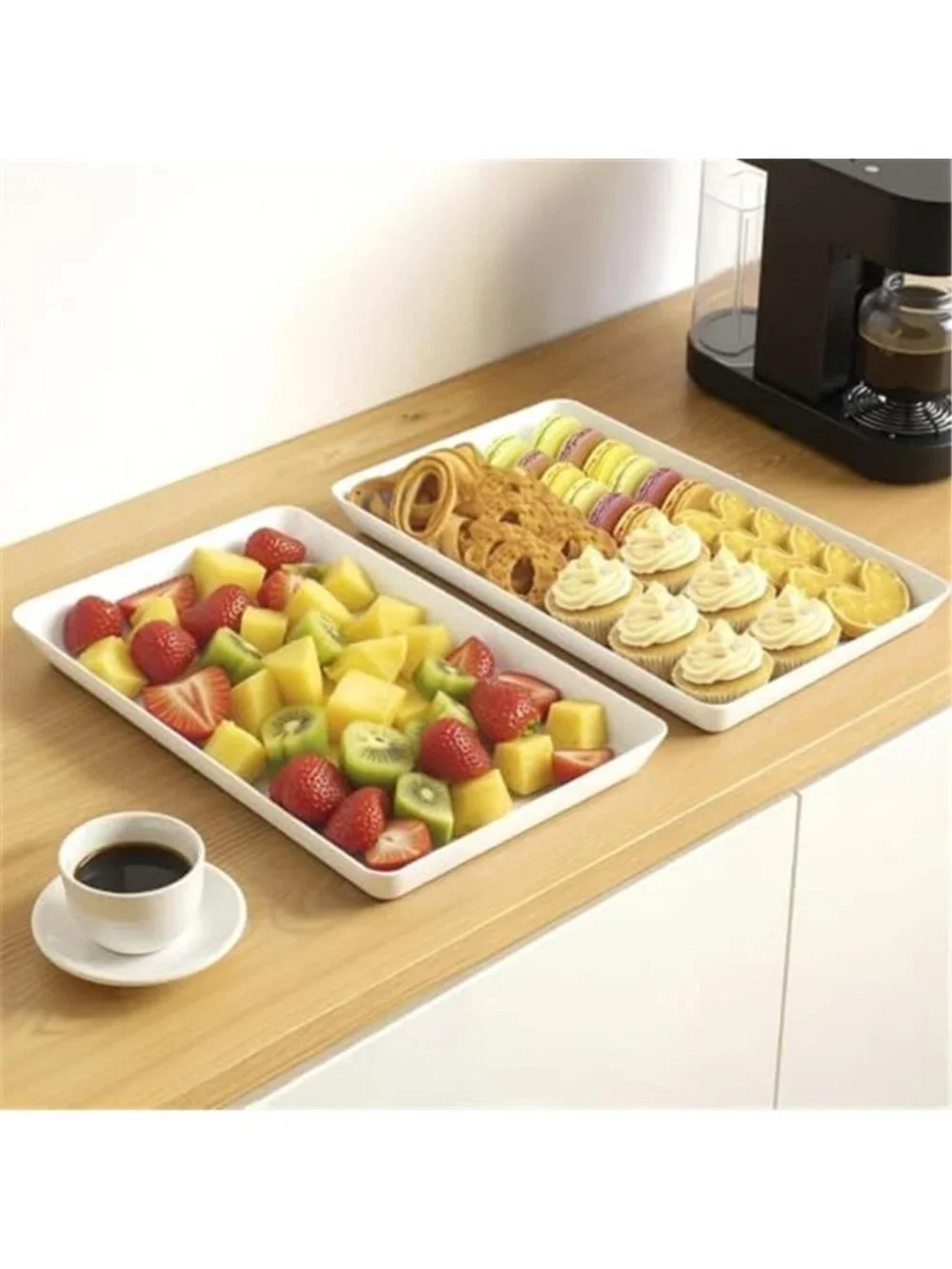 4-Pack Reusable Plastic Serving Trays for Snacks, Fruit and Parties